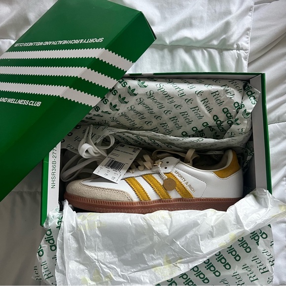 SOLD | Adidas Sambas US 5 | Sporty and Rich Collab - Picture 5 of 8